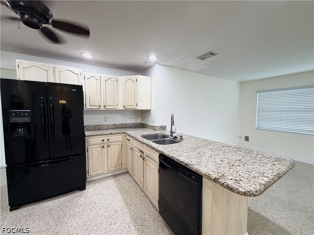 1637 S Mayfair RD, Fort Myers, FL 33919