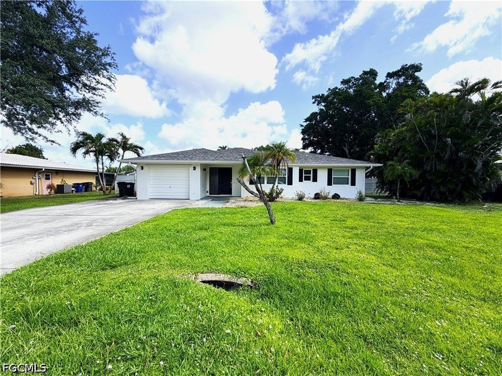1637 S Mayfair RD, Fort Myers, FL 33919