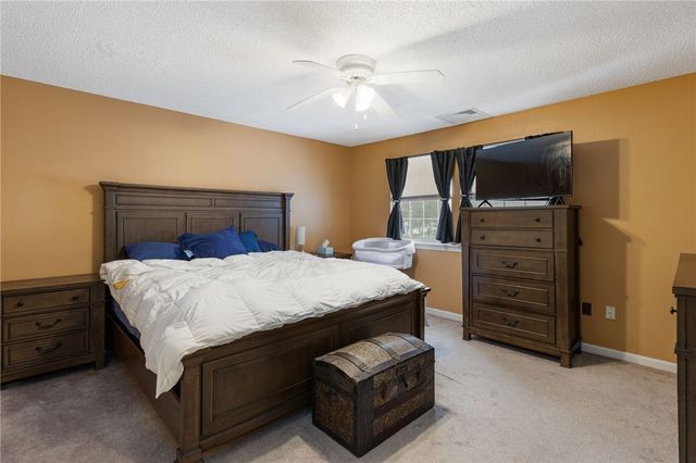 6 Governors Hill 6, West Warwick, RI 02893