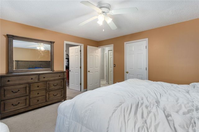 6 Governors Hill 6, West Warwick, RI 02893