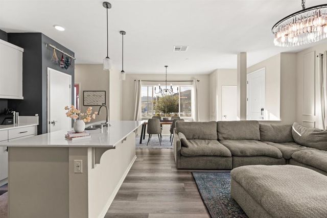 304 Sweet Place, Fallbrook, CA 92028