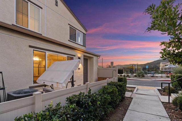 304 Sweet Place, Fallbrook, CA 92028