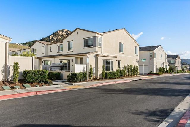 304 Sweet Place, Fallbrook, CA 92028