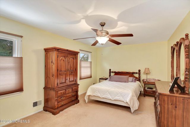 72 Carriage Lane, Englishtown, NJ 07726