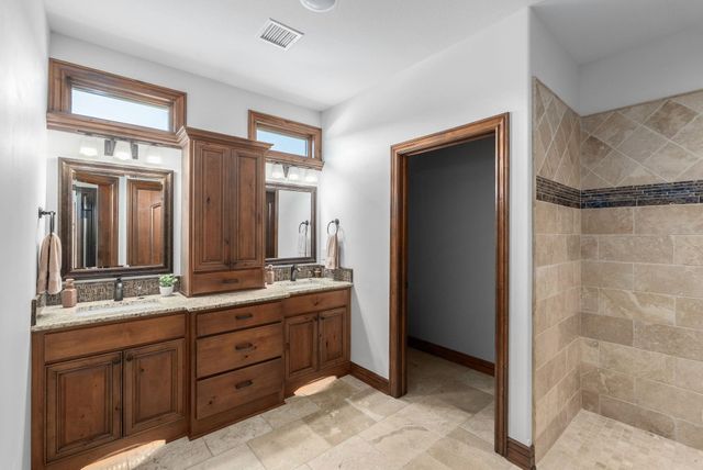 4030 N Goldenrod Ct, Maize, KS 67101