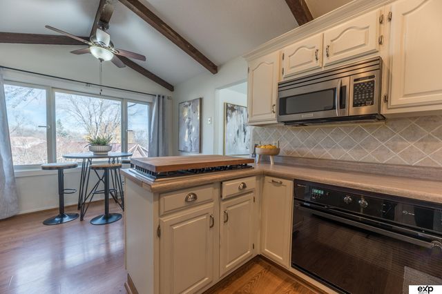 310 Brooks Place, Bellevue, NE 68005