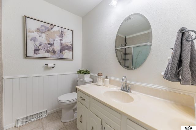 310 Brooks Place, Bellevue, NE 68005