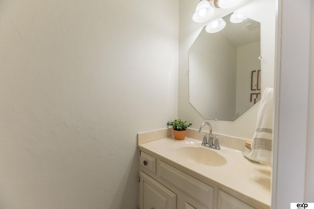 310 Brooks Place, Bellevue, NE 68005