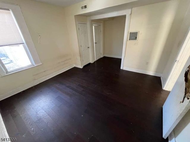 92 Cedar Ave, Newark City, NJ 07106