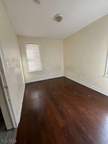 92 Cedar Ave, Newark City, NJ 07106