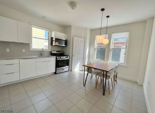 92 Cedar Ave, Newark City, NJ 07106