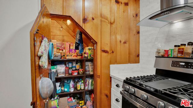 26776 Ca-189, Blue Jay, CA 92317