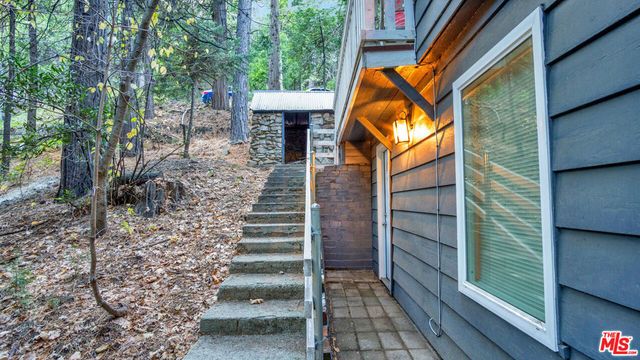 26776 Ca-189, Blue Jay, CA 92317