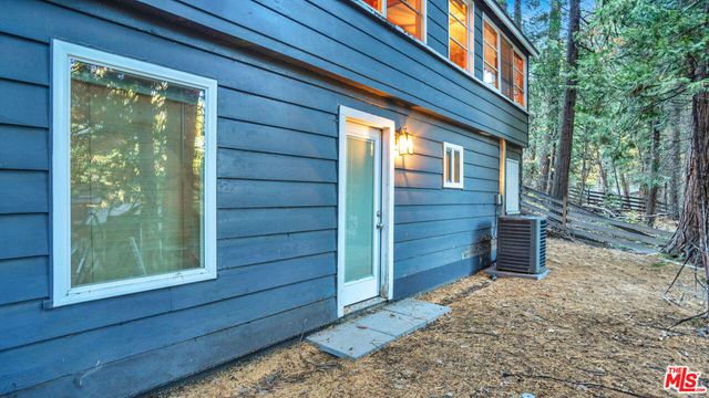 26776 Ca-189, Blue Jay, CA 92317