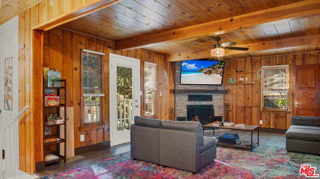 26776 Ca-189, Blue Jay, CA 92317