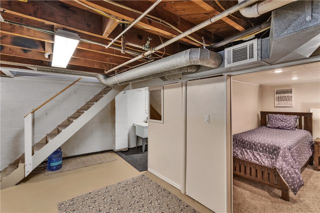 11414 Joseph St, North Huntingdon, PA 15642