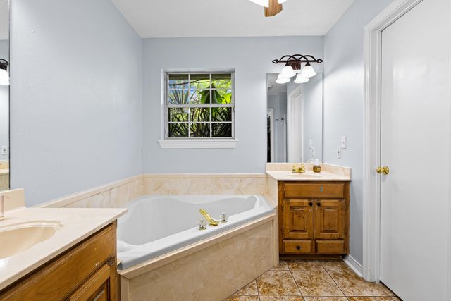 209 Cheyenne Run, Hallsville, TX 75650