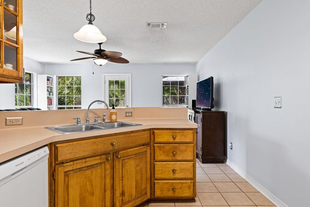 209 Cheyenne Run, Hallsville, TX 75650