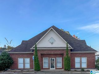 200 CANYON PARK DRIVE, Pelham, AL 35124