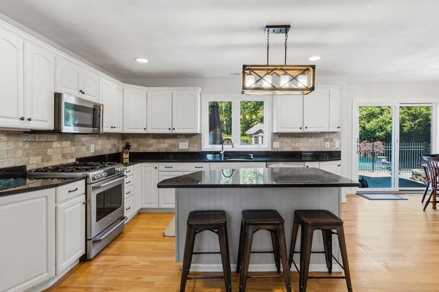 134 Wickham Road, North Kingstown, RI 02852