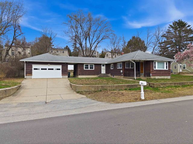 58 President Road, Manchester, NH 03103