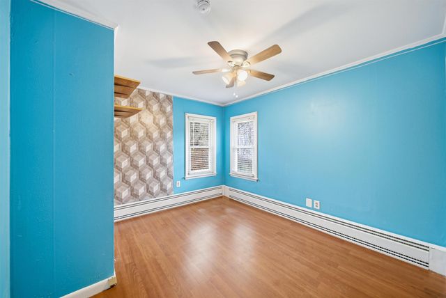 58 President Road, Manchester, NH 03103