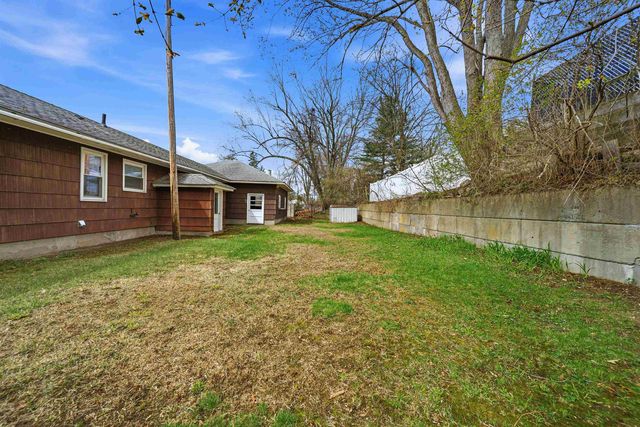 58 President Road, Manchester, NH 03103