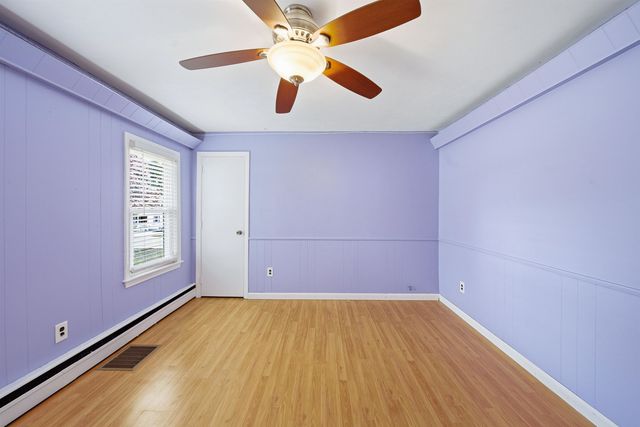 58 President Road, Manchester, NH 03103