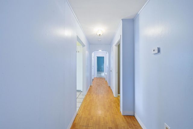 58 President Road, Manchester, NH 03103