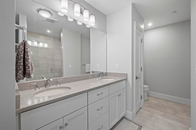 32 Willey Creek Rd Unit 303, Exeter, NH 03833