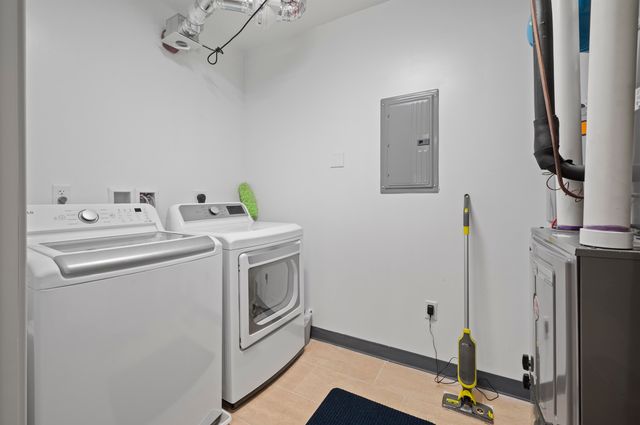 32 Willey Creek Rd Unit 303, Exeter, NH 03833