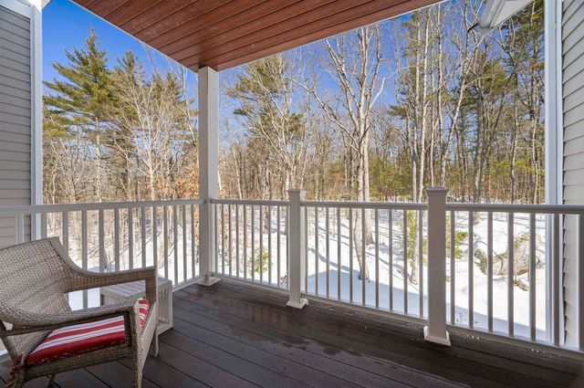 32 Willey Creek Rd Unit 303, Exeter, NH 03833