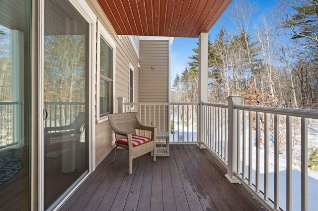 32 Willey Creek Rd Unit 303, Exeter, NH 03833