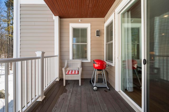 32 Willey Creek Rd Unit 303, Exeter, NH 03833