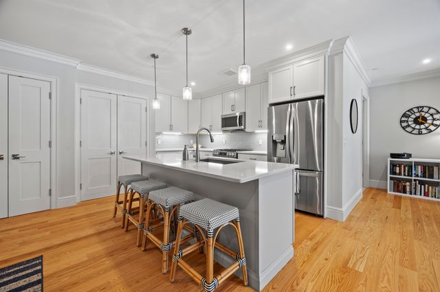 32 Willey Creek Rd Unit 303, Exeter, NH 03833