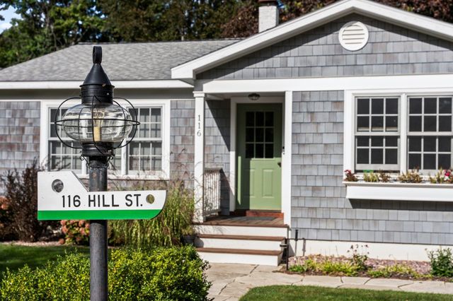 116 W Hill Street, Leland, MI 49654