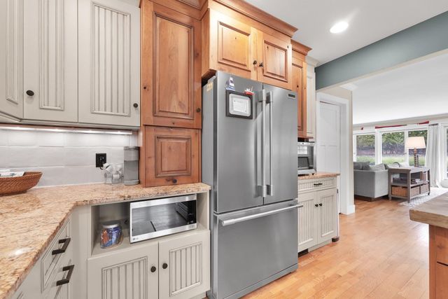 116 W Hill Street, Leland, MI 49654