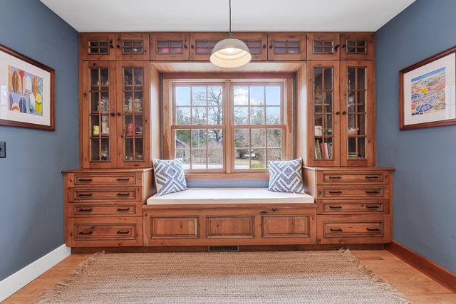 116 W Hill Street, Leland, MI 49654