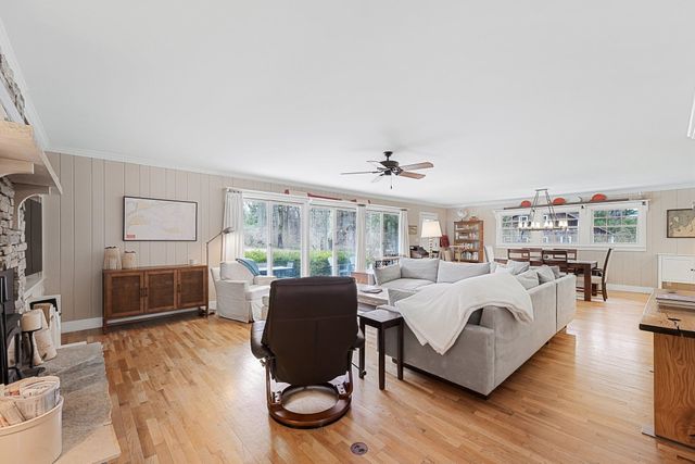 116 W Hill Street, Leland, MI 49654