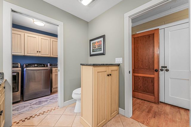 116 W Hill Street, Leland, MI 49654