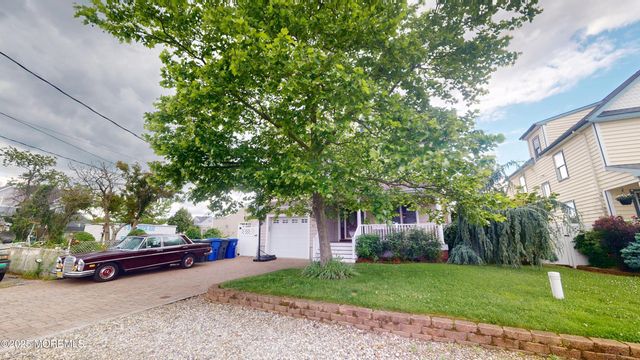 100 Waldron Road, Toms River, NJ 08753