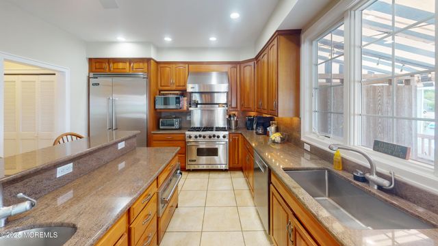 100 Waldron Road, Toms River, NJ 08753