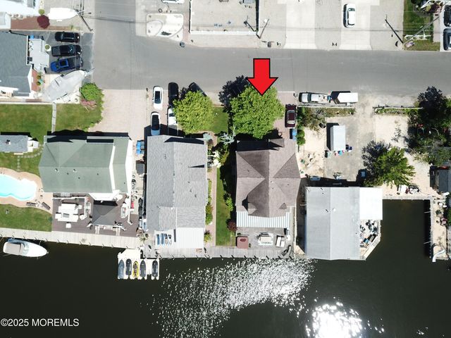 100 Waldron Road, Toms River, NJ 08753