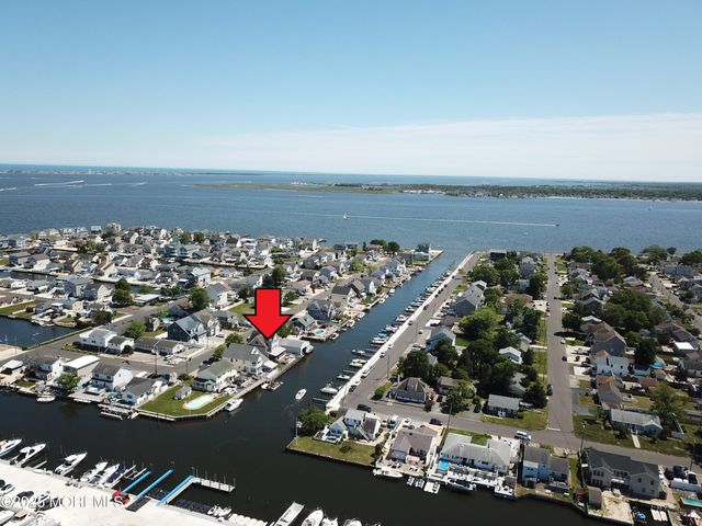 100 Waldron Road, Toms River, NJ 08753