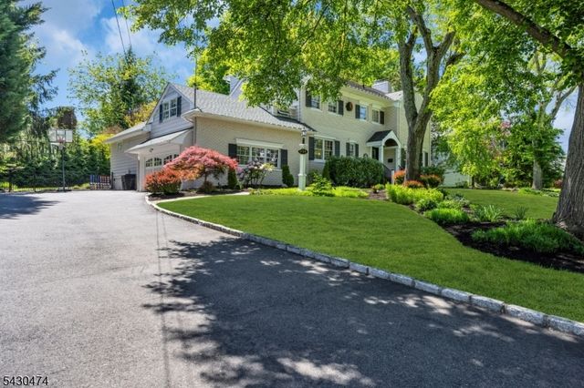 935 Minisink Way, Westfield Town, NJ 07090