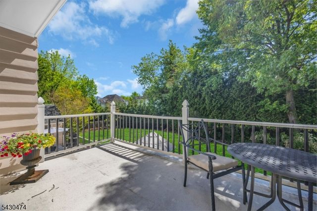935 Minisink Way, Westfield Town, NJ 07090