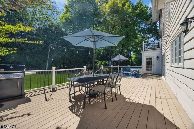 935 Minisink Way, Westfield Town, NJ 07090