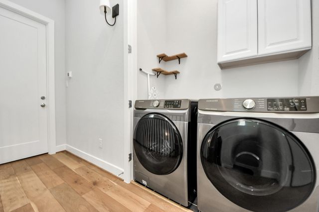 1223 W 16th Street B, Houston, TX 77008