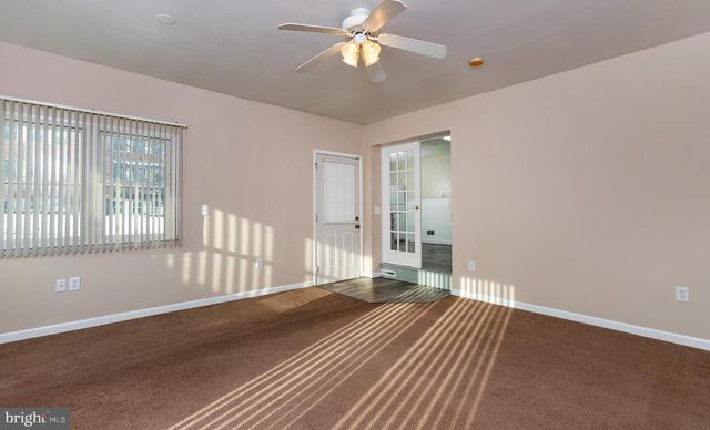 236 W GRANADA AVE, Hershey, PA 17033