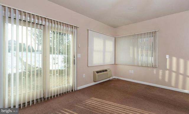 236 W GRANADA AVE, Hershey, PA 17033